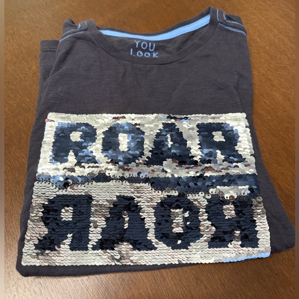 Blue and Gray Short Sleeve Tee with Vintage Roar Design